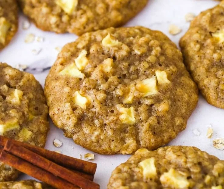 Apple Cinnamon Oatmeal Cookies