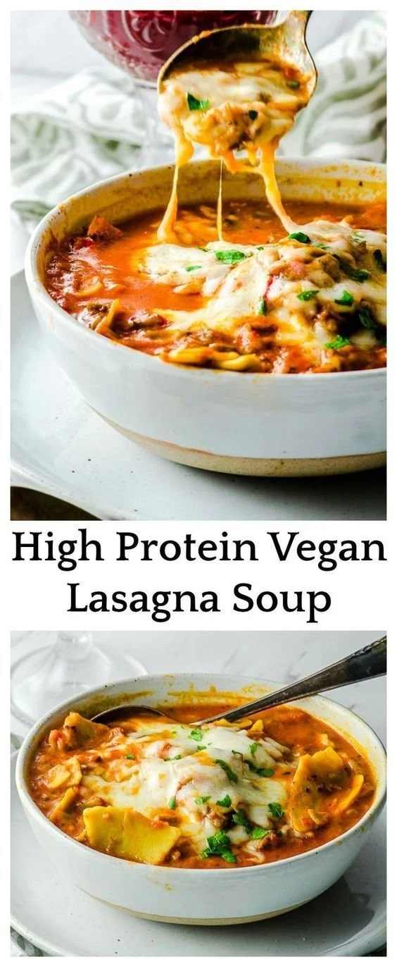 Bowl of vegan lasagne-suppe garnished with fresh herbs and vegetables